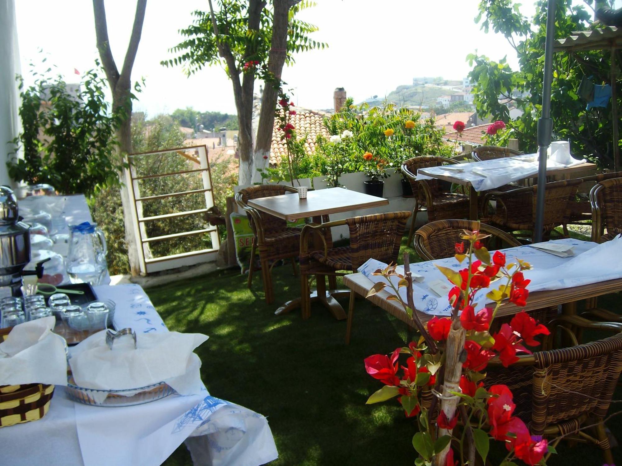 Adali Guest House Bozcaada Exterior photo